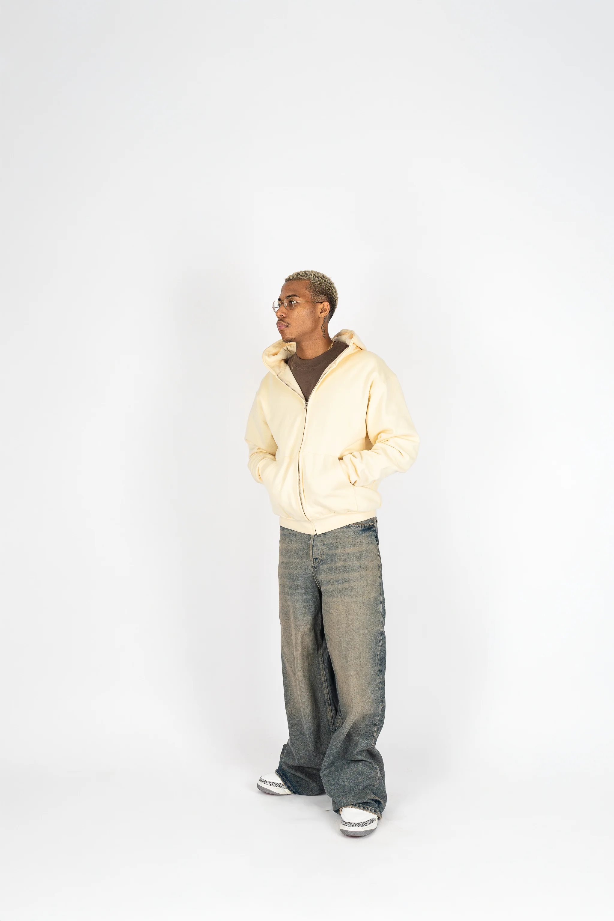 Heavyweight Boyfriend Zip Up - Image 15