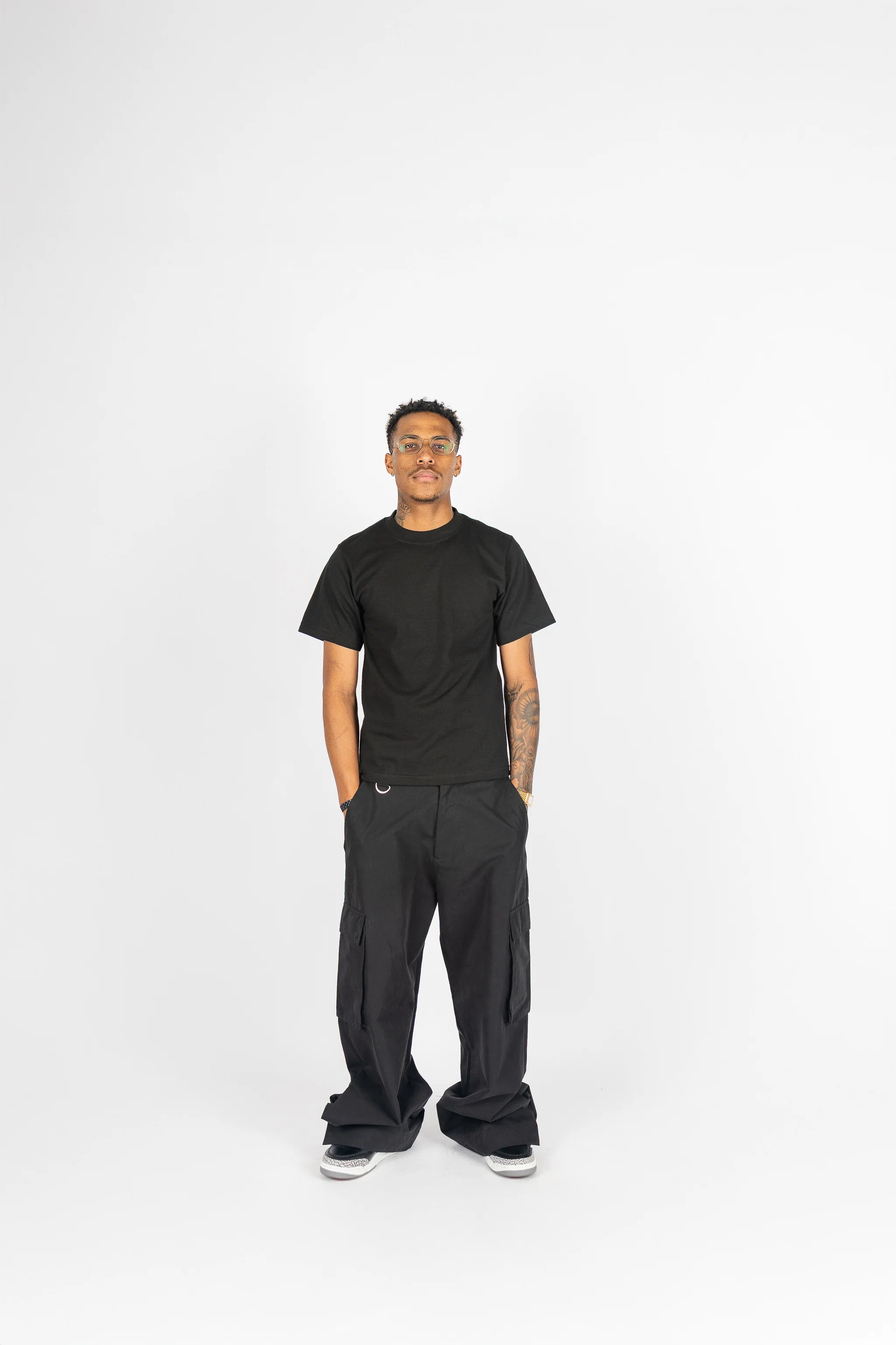 Max Heavyweight Cropped Tee - Image 3